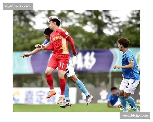 谢晖阳飞铲门将染黄 无锡门神姜何神扑助球队 2-0 取胜 谢晖阳飞铲门将染黄 无锡门神姜何神扑助球队 2-0 取胜